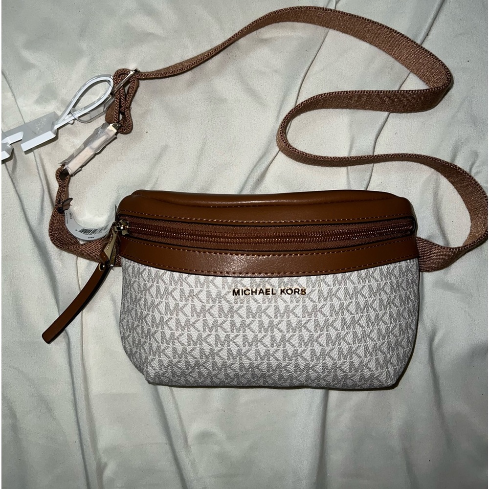 Micheal kors fanny pack